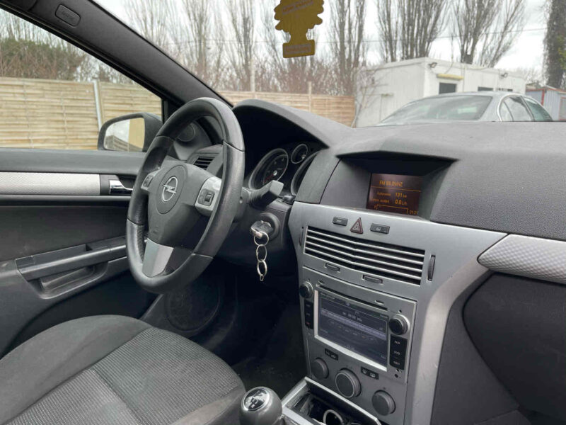 OPEL ASTRA 2005