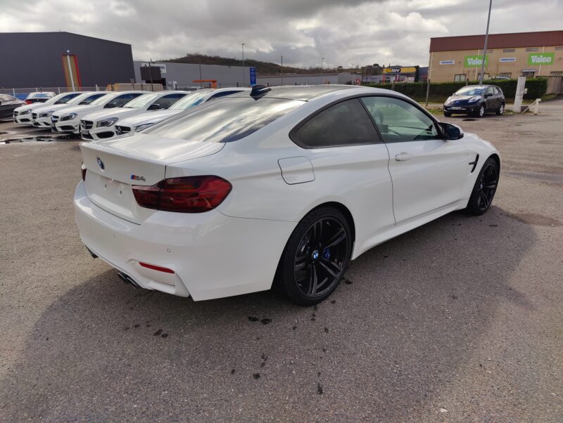 BMW M4 F82 COUPE 3.0 431 cv DKG7 PACK CARBONE