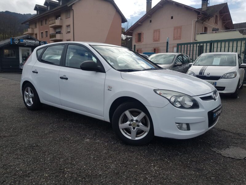 HYUNDAI i30 1.4i 109CV