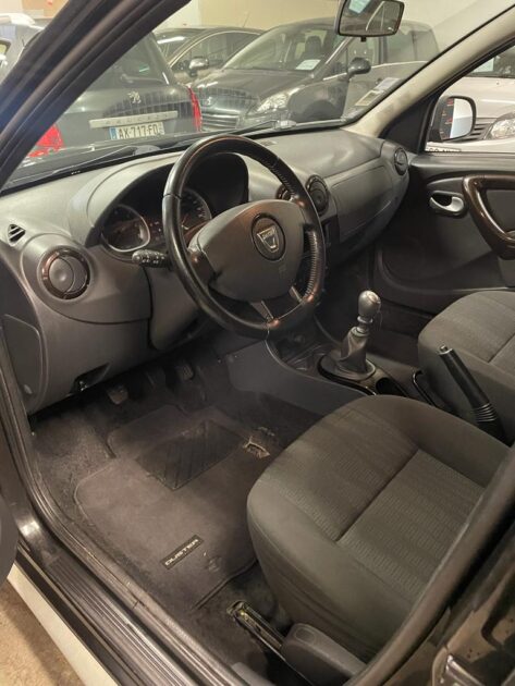 DACIA DUSTER 2012