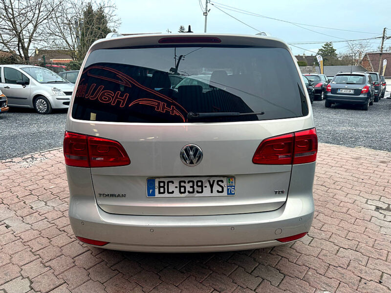 VOLKSWAGEN TOURAN 2010