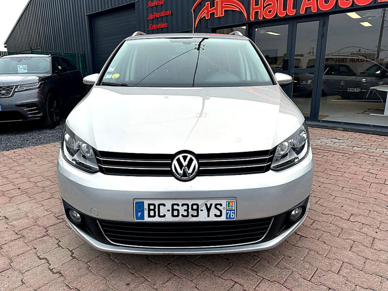 VOLKSWAGEN TOURAN 2010