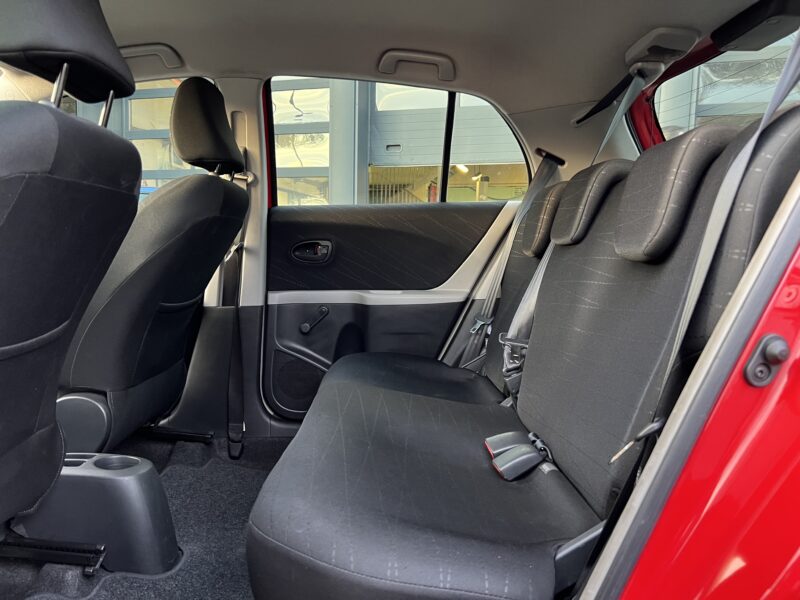 TOYOTA YARIS II 1.3 VVTi 87 Cv BOITE AUTOMATIQUE / 5 PORTES CLIMATISATION BLUETOOTH - Garantie1an