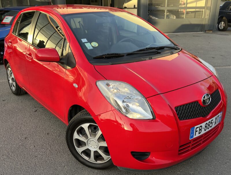 TOYOTA YARIS II 1.3 VVTi 87 Cv BOITE AUTOMATIQUE / 5 PORTES CLIMATISATION BLUETOOTH - Garantie1an