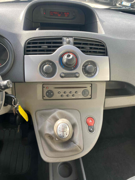 RENAULT KANGOO  1.5 DCI 85 AUTHENTIQUE REPRISE POSSIBLE