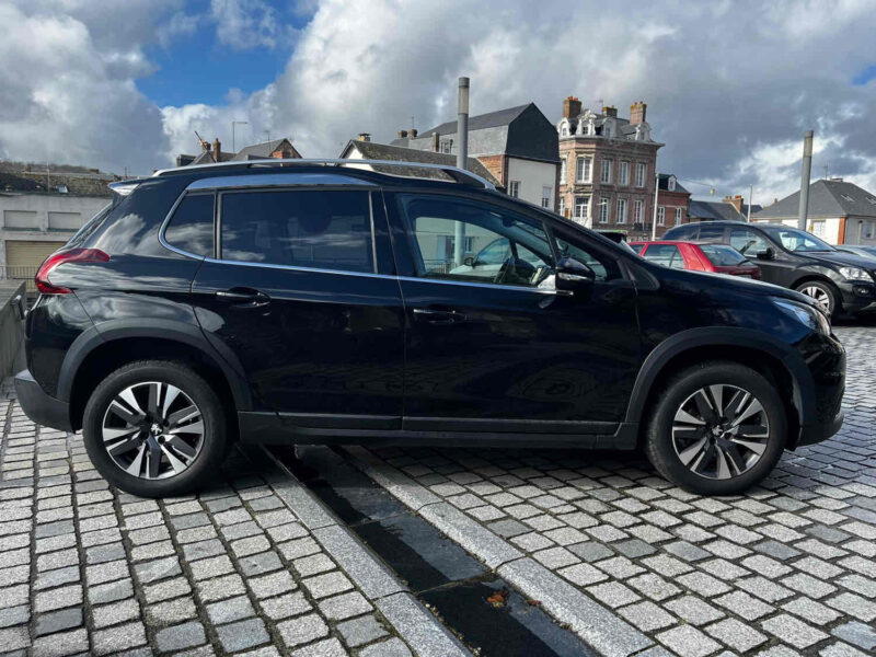 PEUGEOT 2008 2019