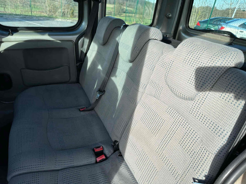 RENAULT KANGOO 2004