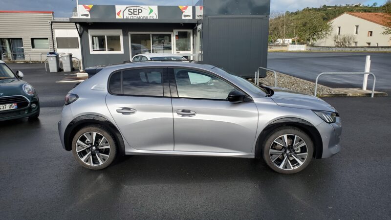 PEUGEOT 208 1.2 PureTech 130 EAT8 GT LINE