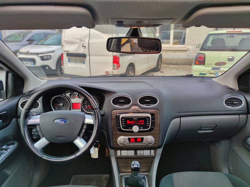 FORD FOCUS II 2010 TOIT OUVRANT