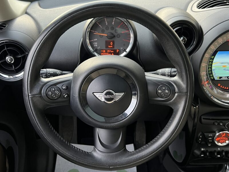 MINI COUNTRYMAN R60 PHASE II 1.6 D 112 CV BOITE AUTO HARMAN CARDON TOIT OUVRANT CUIR GPS Garantie1an