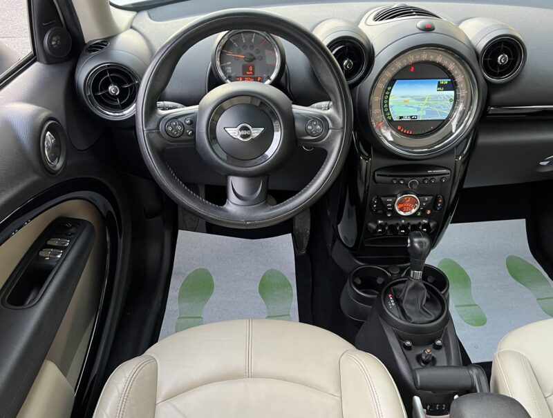 MINI COUNTRYMAN R60 PHASE II 1.6 D 112 CV BOITE AUTO HARMAN CARDON TOIT OUVRANT CUIR GPS Garantie1an