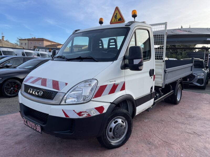 IVECO DAILY V Camionnette 2010