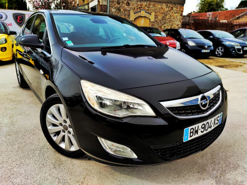 OPEL ASTRA J 2011