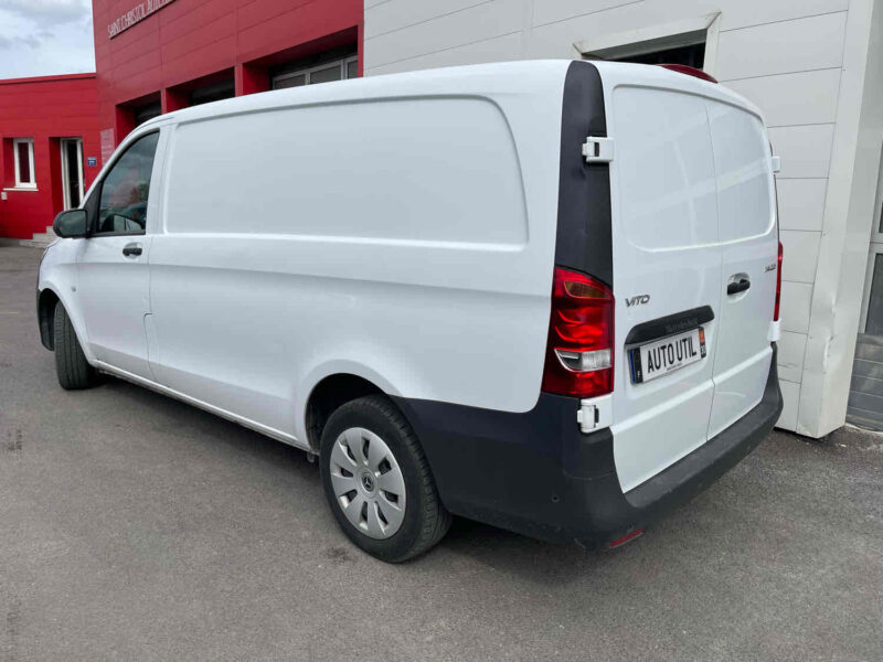 MERCEDES VITO Camionnette 2018