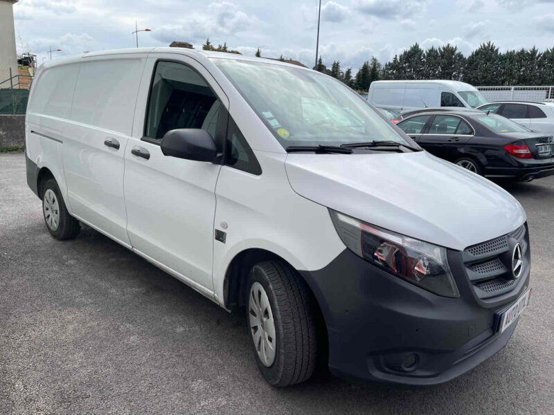 MERCEDES VITO Camionnette 2018