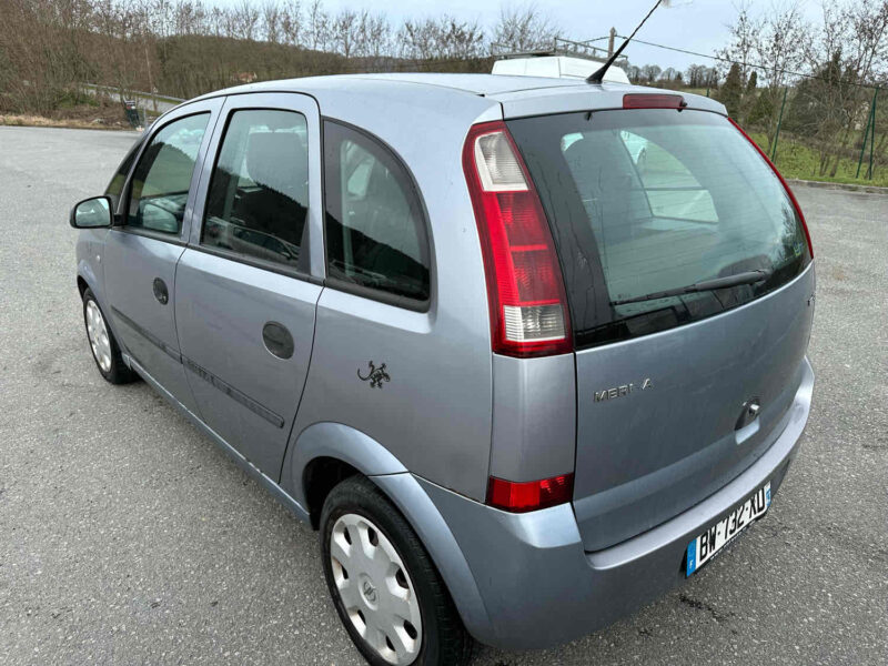 OPEL MERIVA 2005