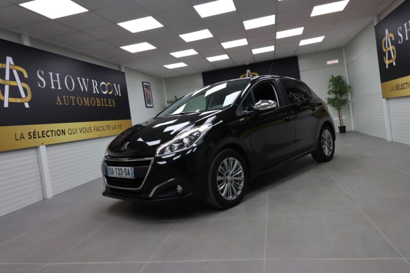 PEUGEOT 208 2018