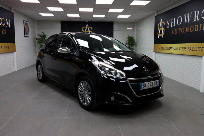 PEUGEOT 208 2018