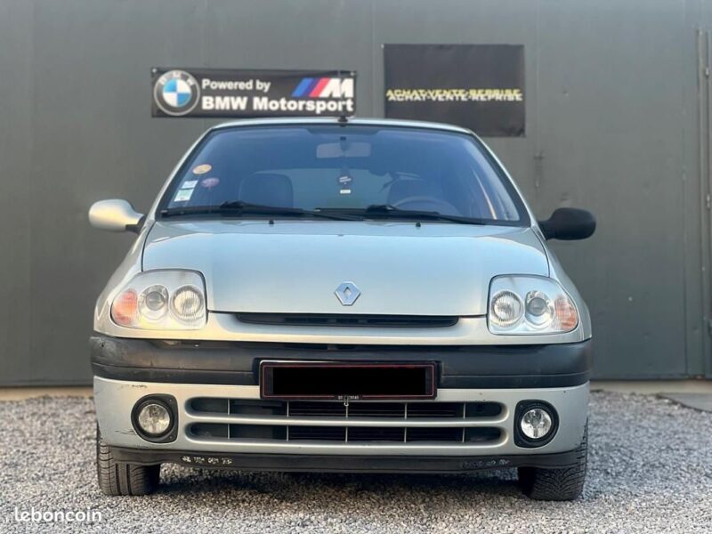 RENAULT CLIO II 2000