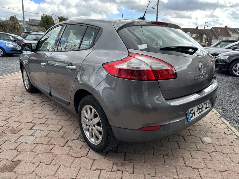 RENAULT MEGANE III 3/5 portes 2011