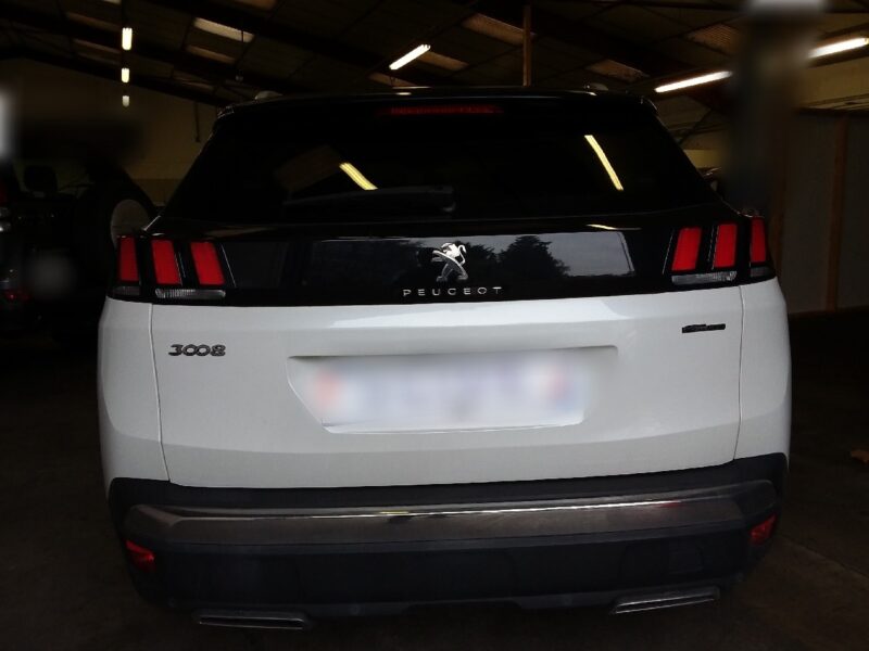 PEUGEOT 3008 1.2 e-THP 130 CV GT Line