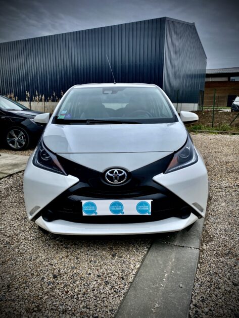 TOYOTA AYGO  X-play X-shift 2016