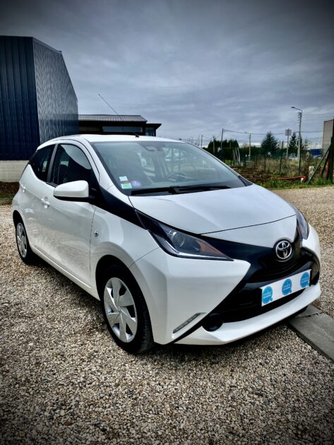 TOYOTA AYGO  X-play X-shift 2016