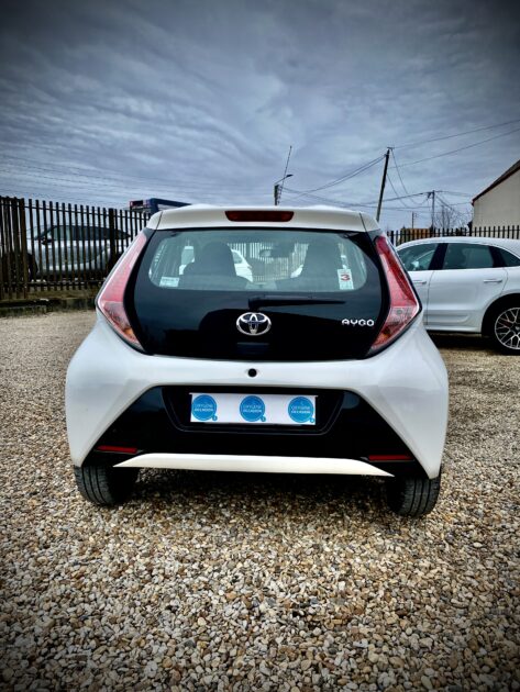 TOYOTA AYGO  X-play X-shift 2016