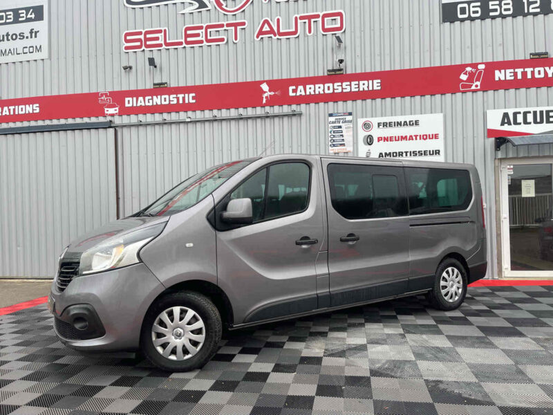 RENAULT TRAFIC III Autobus/Autocar 2018