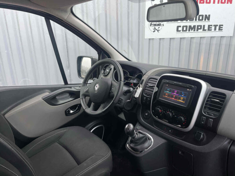 RENAULT TRAFIC III Autobus/Autocar 2018