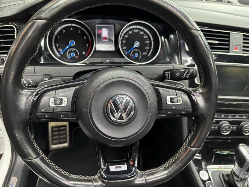 VOLKSWAGEN GOLF VII 2016