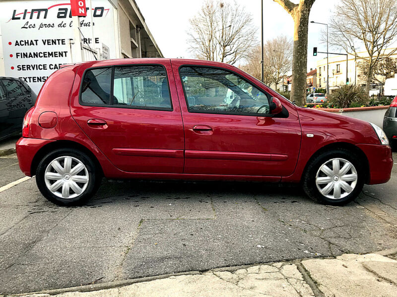 RENAULT CLIO II 2010