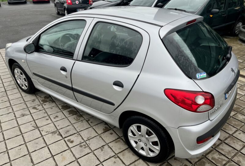 PEUGEOT 206+ 1.1L 60CH URBAN