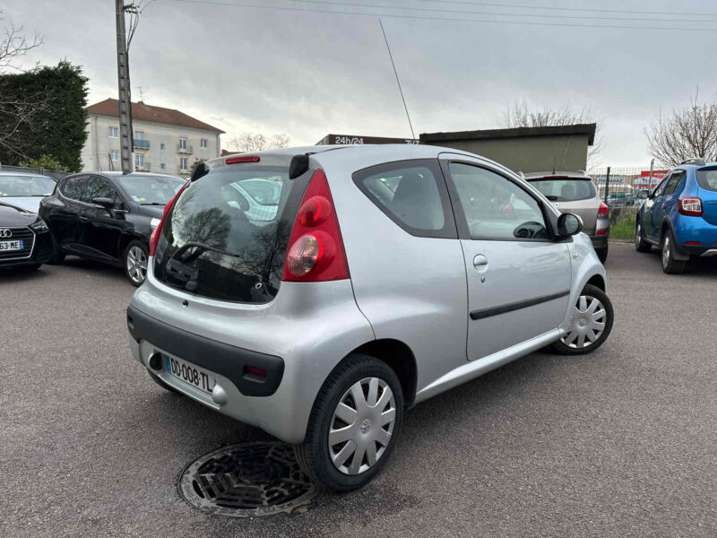 PEUGEOT 107 2007