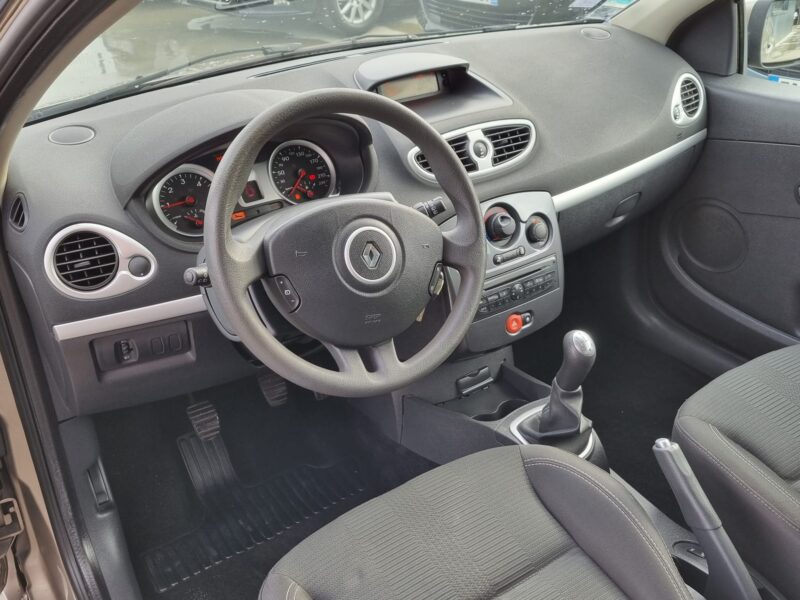 RENAULT CLIO III expression clim