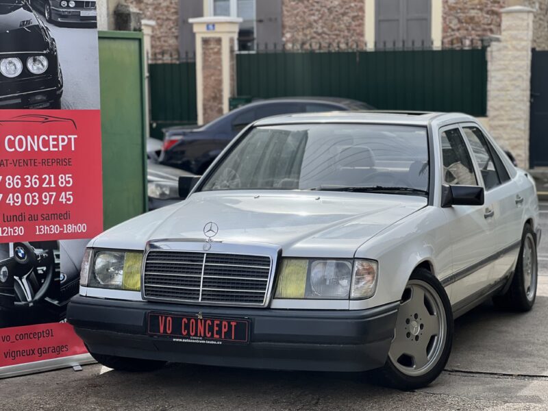 Mercedes-Benz E-Klasse 200 / Payez en 4x