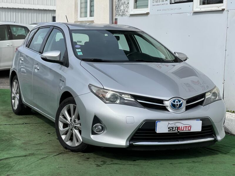 TOYOTA AURIS 2013