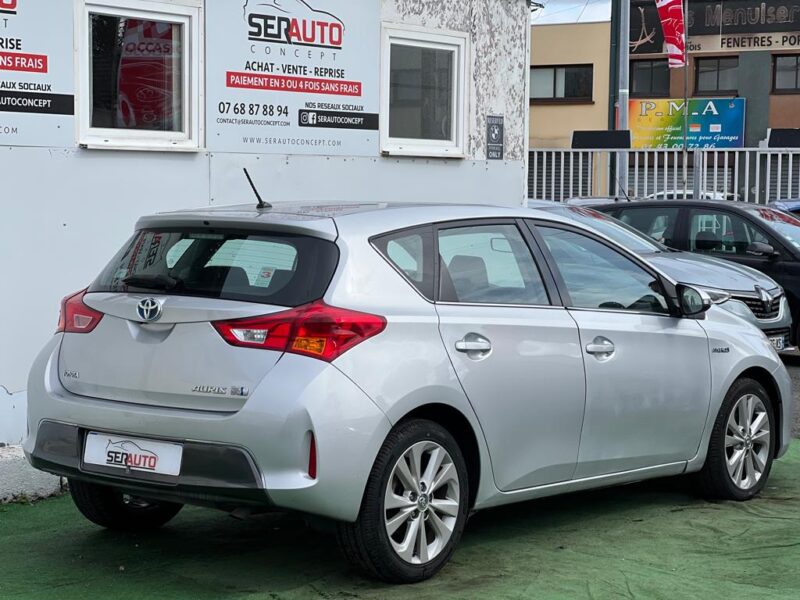 TOYOTA AURIS 2013