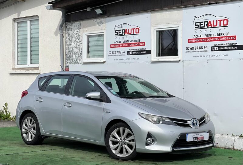 TOYOTA AURIS 2013