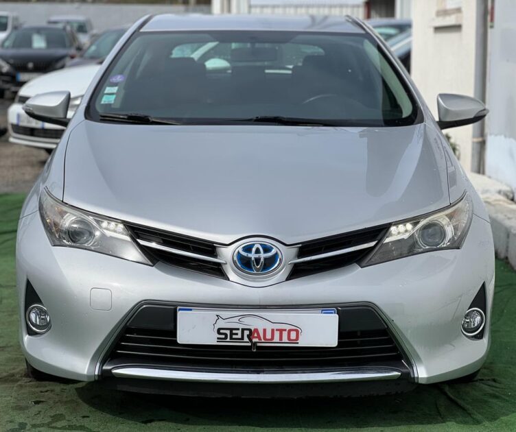 TOYOTA AURIS 2013