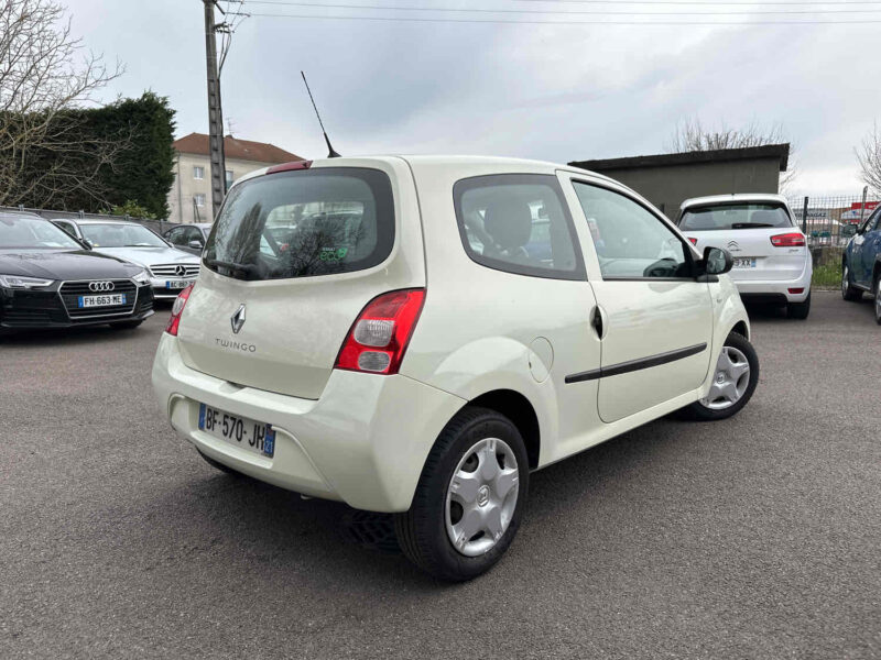 RENAULT TWINGO II 2010