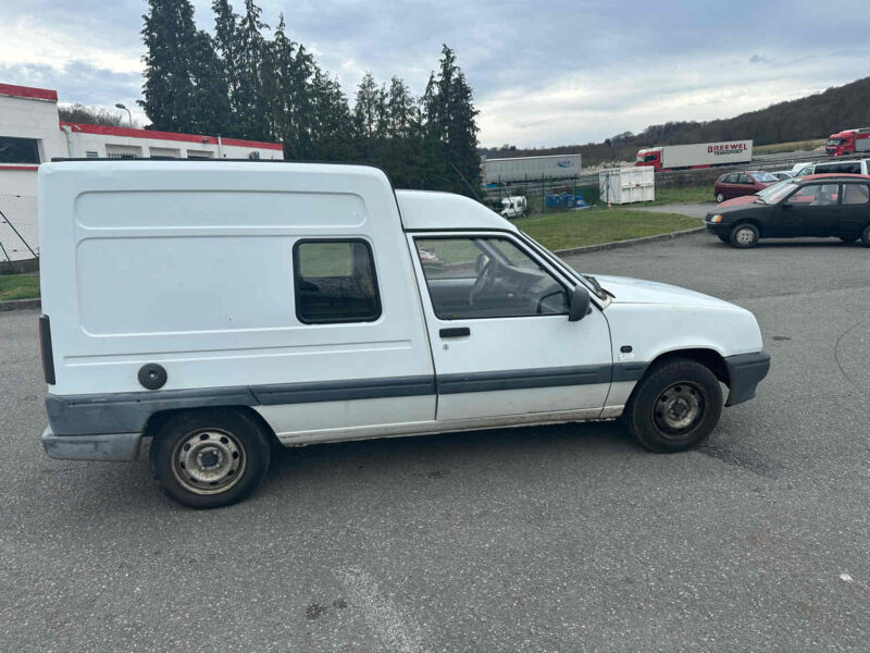 RENAULT RAPID Camionnette/Monospace 1995