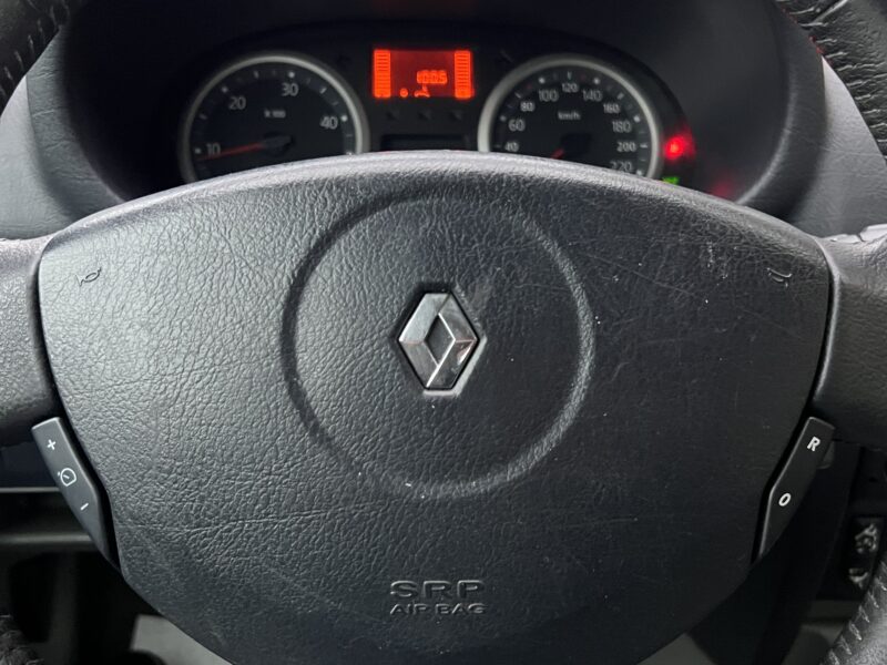 RENAULT CLIO II PHASE 2 1.5 DCI 80 Cv 5 PORTES / CLIMATISATION REGULATEUR & LIMITEUR - Garantie1an