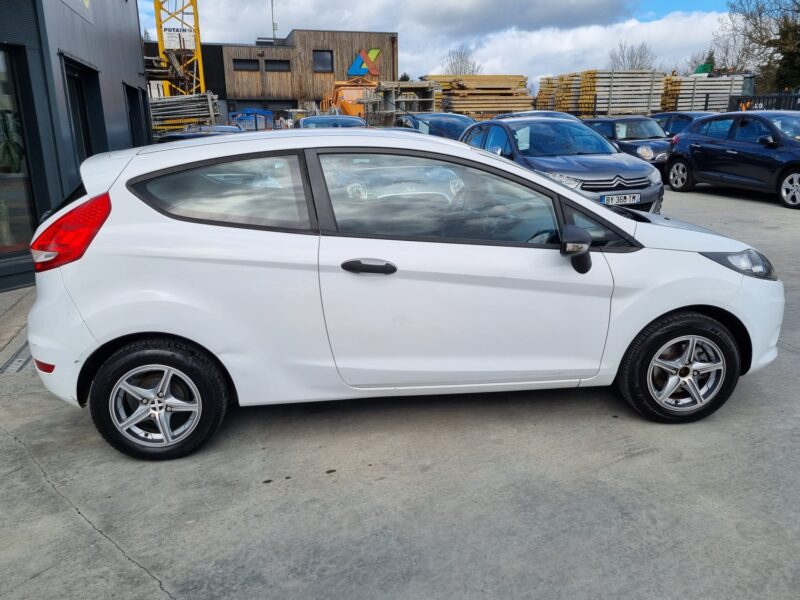 FORD FIESTA VI 1.25 60 Ambiente 