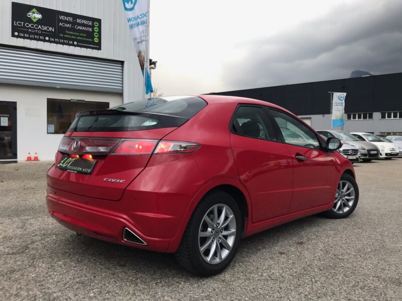 HONDA CIVIC VIII - 2.2 I-CDTi EVOLUTION 140cv - GARANTIE 6 MOIS