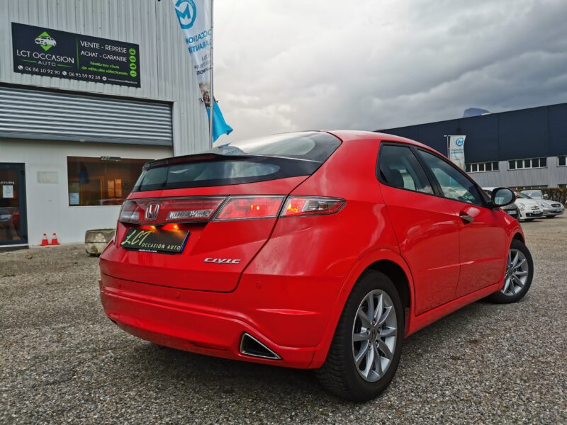 HONDA CIVIC VIII - 2.2 I-CDTi EVOLUTION 140cv - GARANTIE 6 MOIS