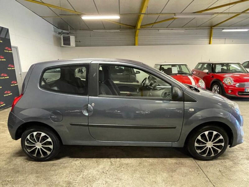 RENAULT TWINGO II 2008