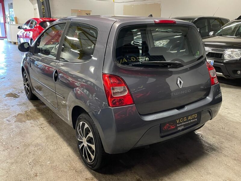 RENAULT TWINGO II 2008