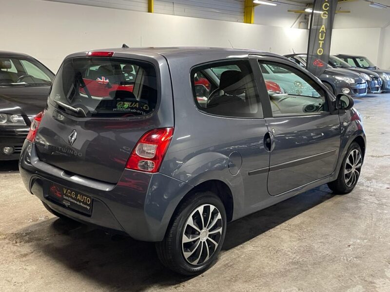 RENAULT TWINGO II 2008