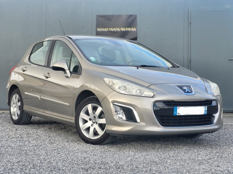 PEUGEOT 308 2012